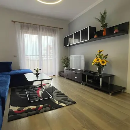 54°bs Skanderbeg Square Apartment