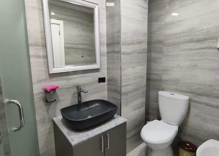 54°bs Skanderbeg Square